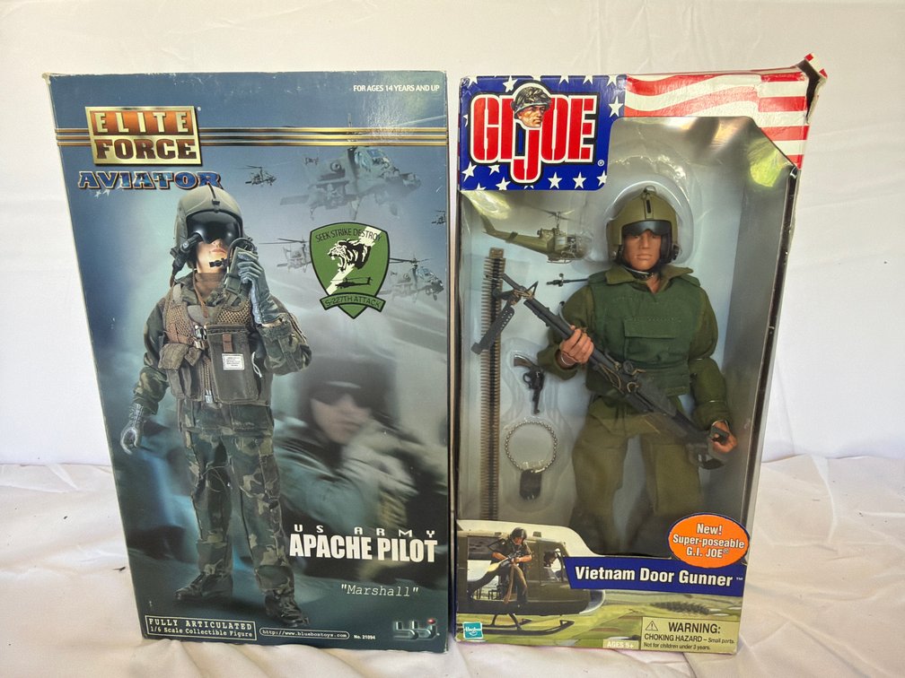 Military Action Figures (2-Piece Set)