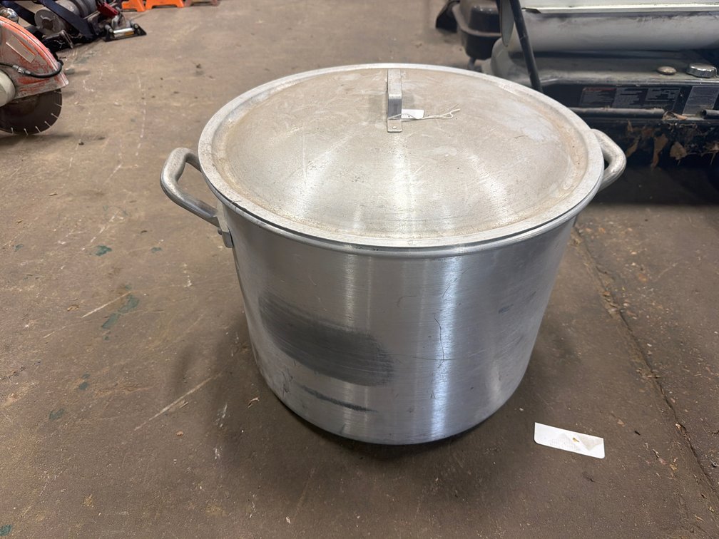 Aluminum Stock Pot with Lid and Strainer Basket