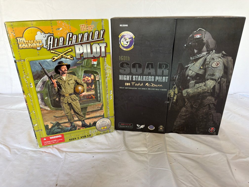 Military Action Figures (2-Piece Set)