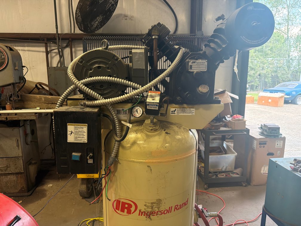 Ingersoll Rand Vertical Air Compressor