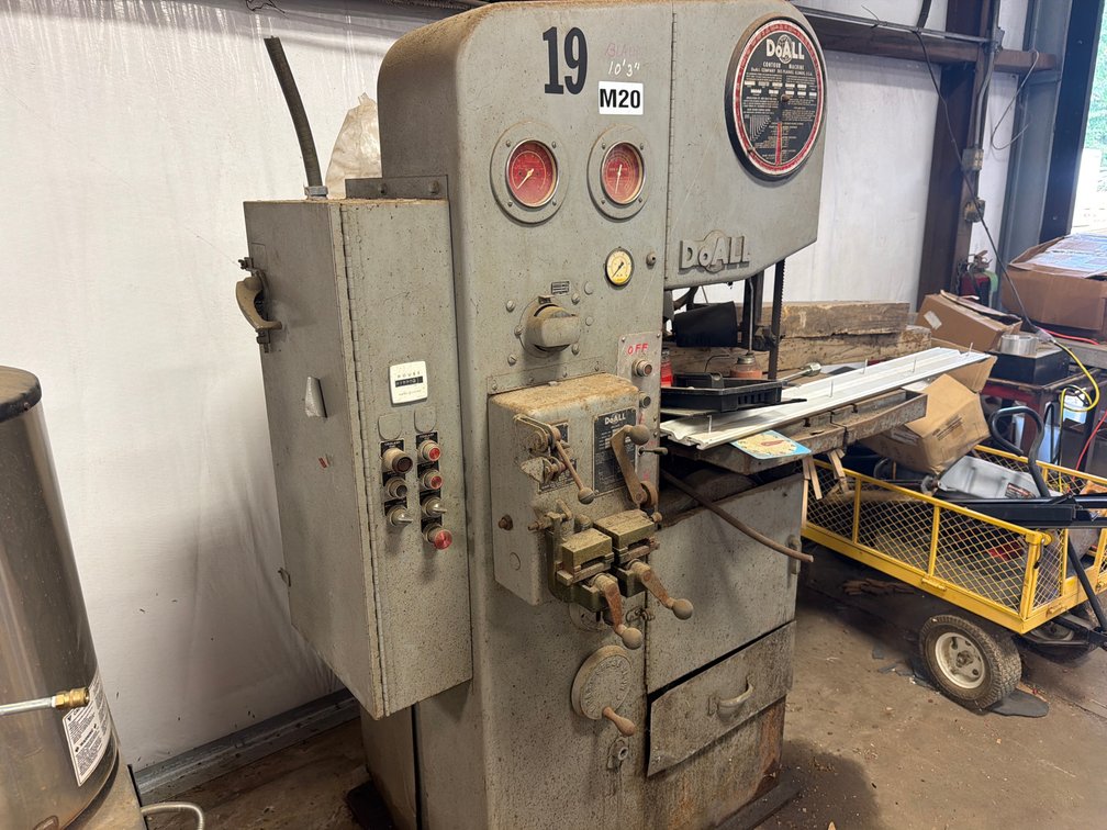 DoALL Vertical Contour Band Saw