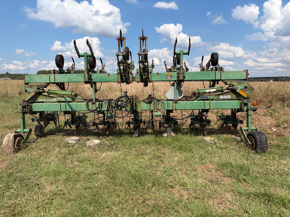Cultivator