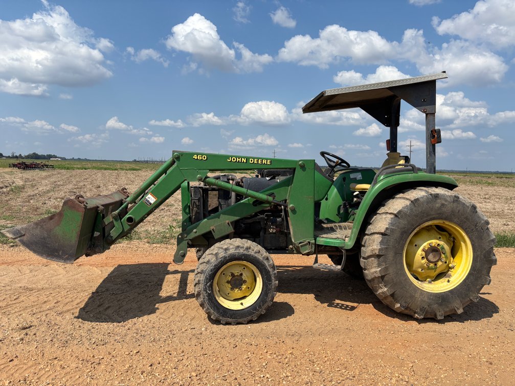 John Deere 4700 Tractor