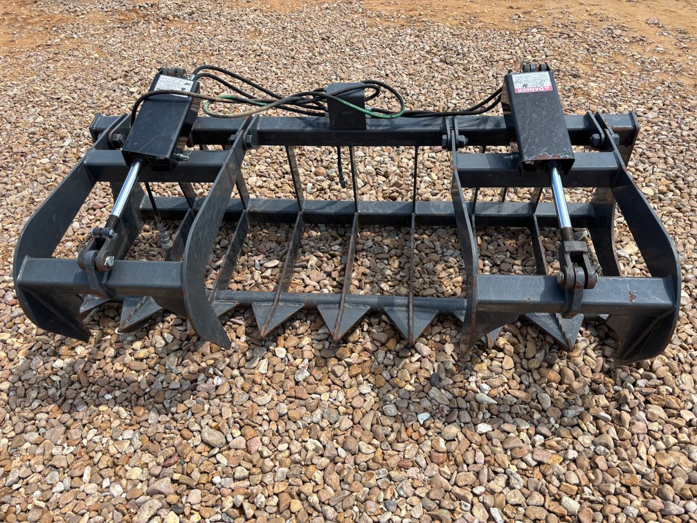 Titan Root Grapple