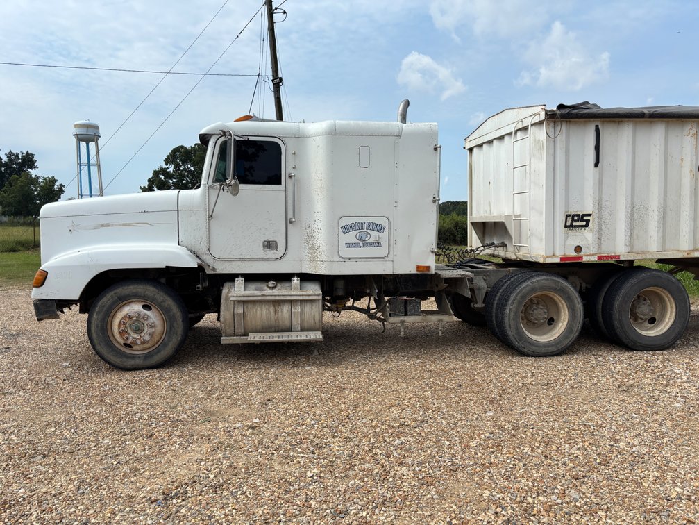 1991 Freightliner  Truck