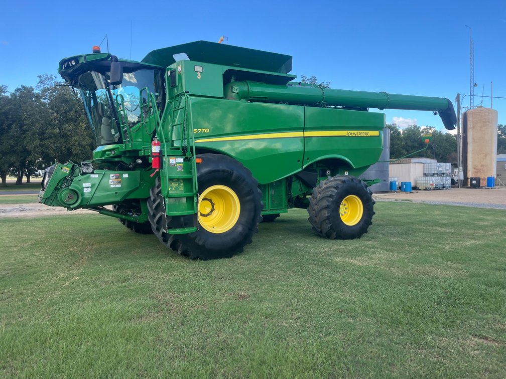 John Deere S770