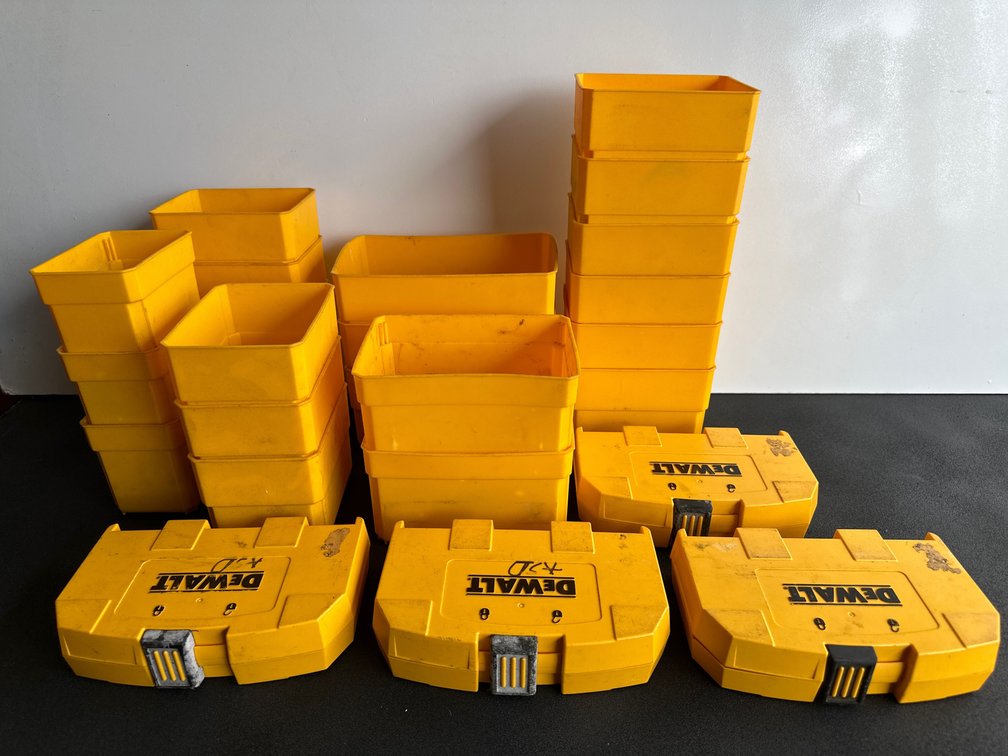 Dewalt Compartment Organizers and Storage Compartment Bins 