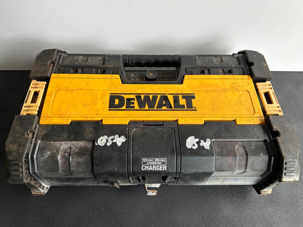 Dewalt Toughsystem Music 