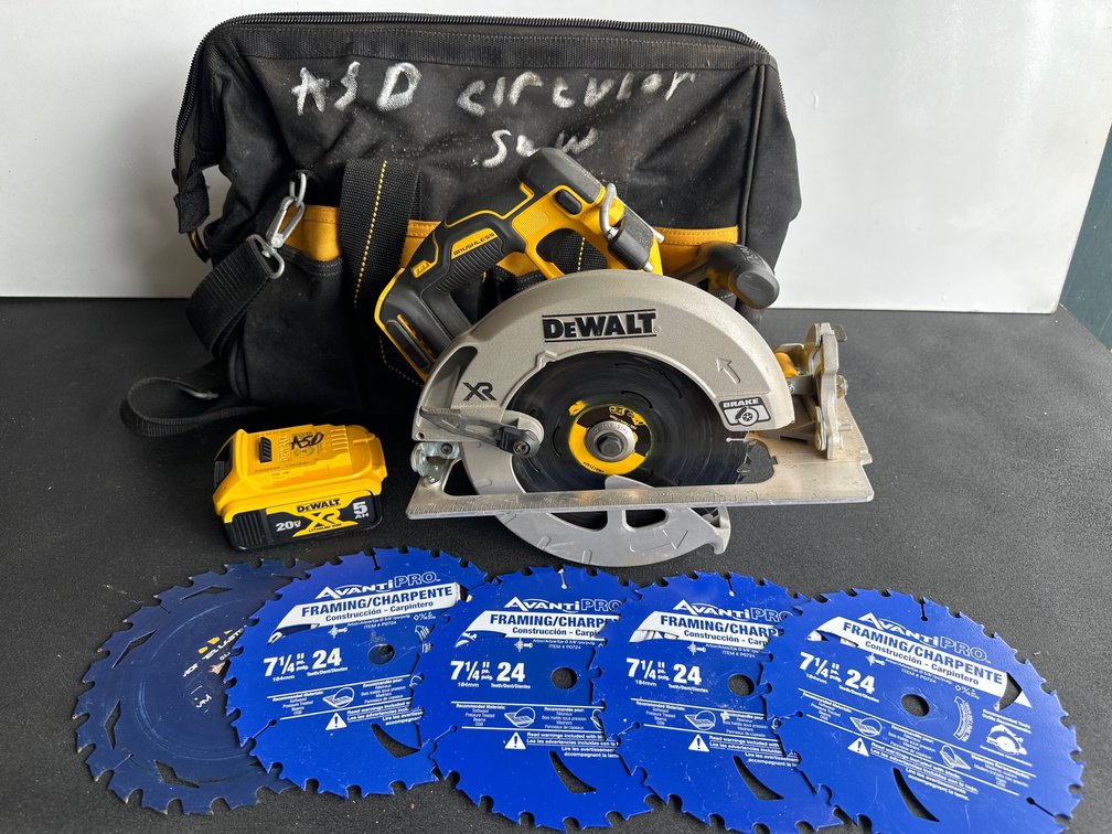 Dewalt DCS570 7 1/4" Cordless Circular Saw with Battery, Blades and Tool Bag
