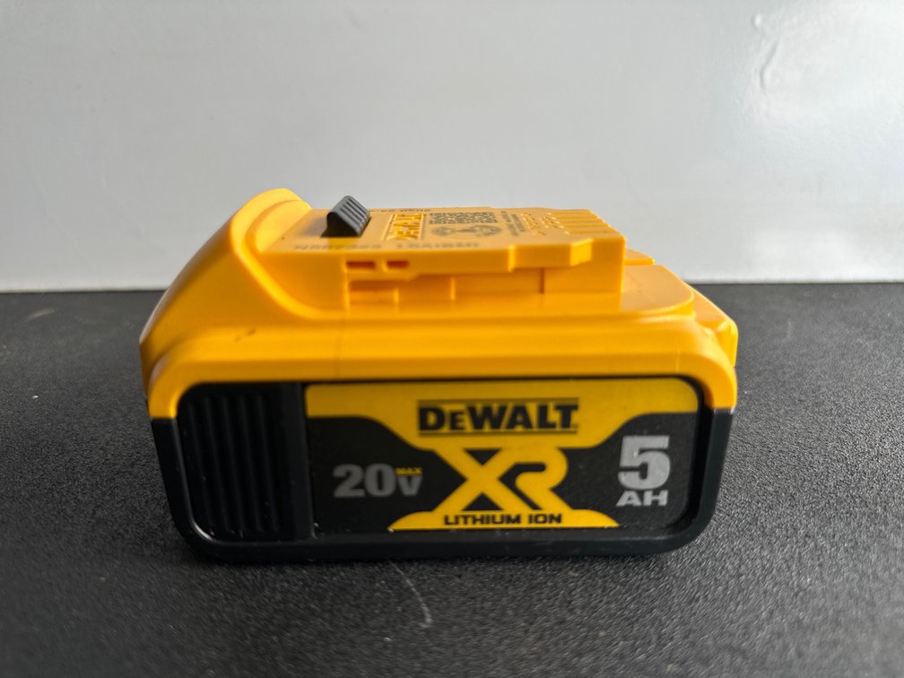 Dewalt DCB205 Battery Pack