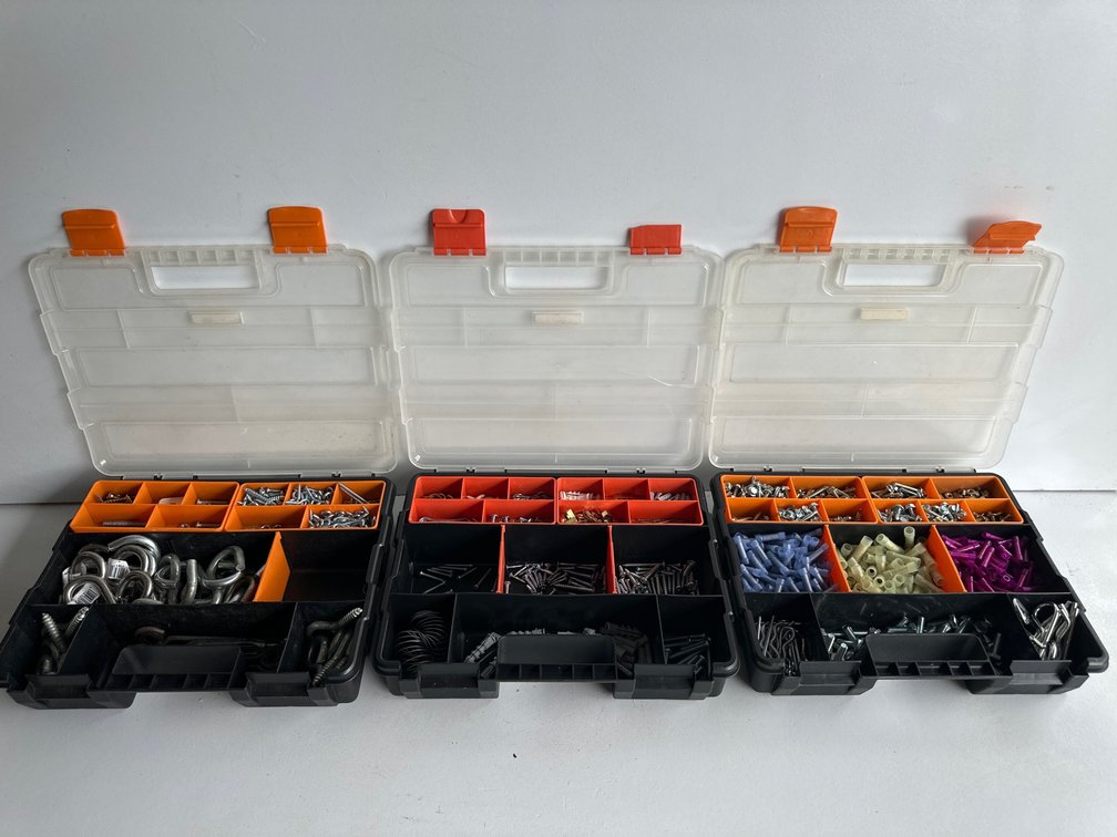(X's 3) HDX Compartment Organizers with Contents