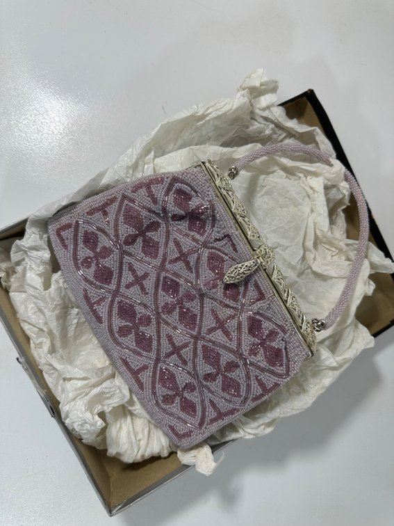 7" Vintage Beaded Handbag 