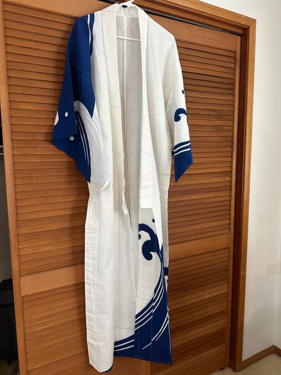 White and Blue Wave Design Kimono