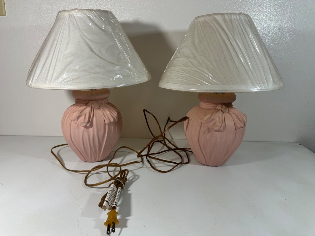 (X's 2) Vintage Pink Colored Table Lamps