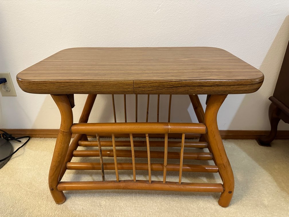 18" Tall Island/Bamboo Style Side Table 