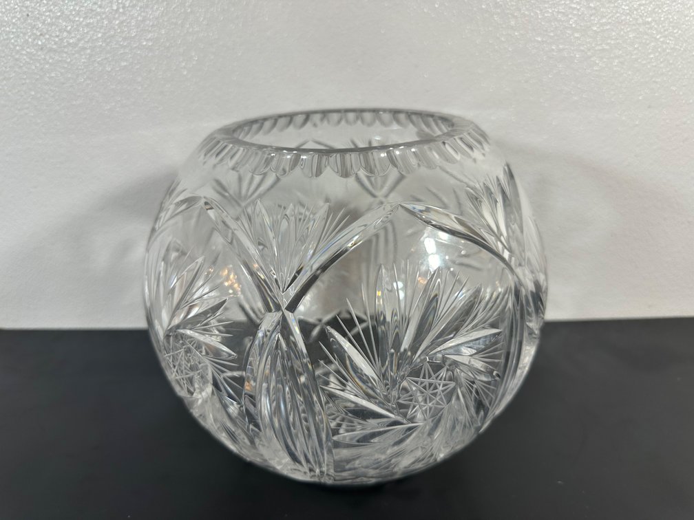 9" Cut Crystal Bowl 