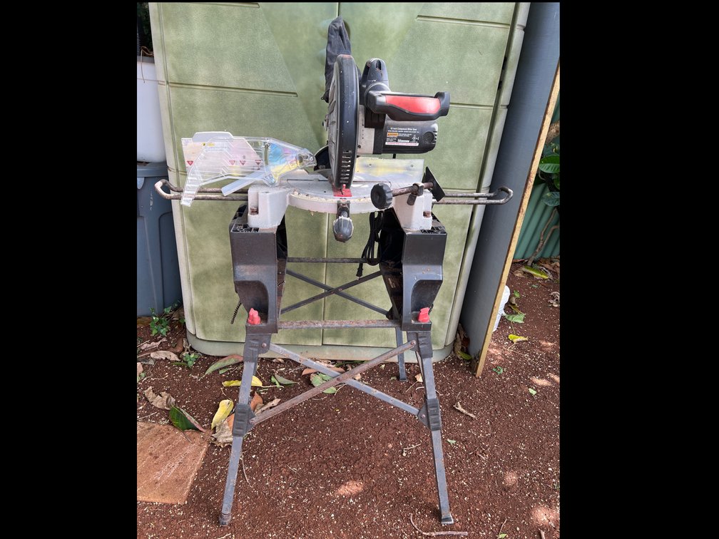 Craftsman 10” Compound Miter Saw