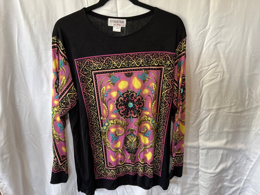 Large Long Sleeved Ladies Top