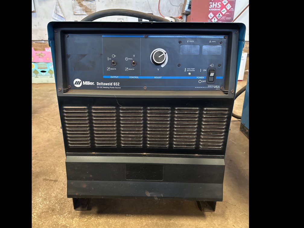 Miller Deltaweld 652 CV DC Welding Power Source Welder