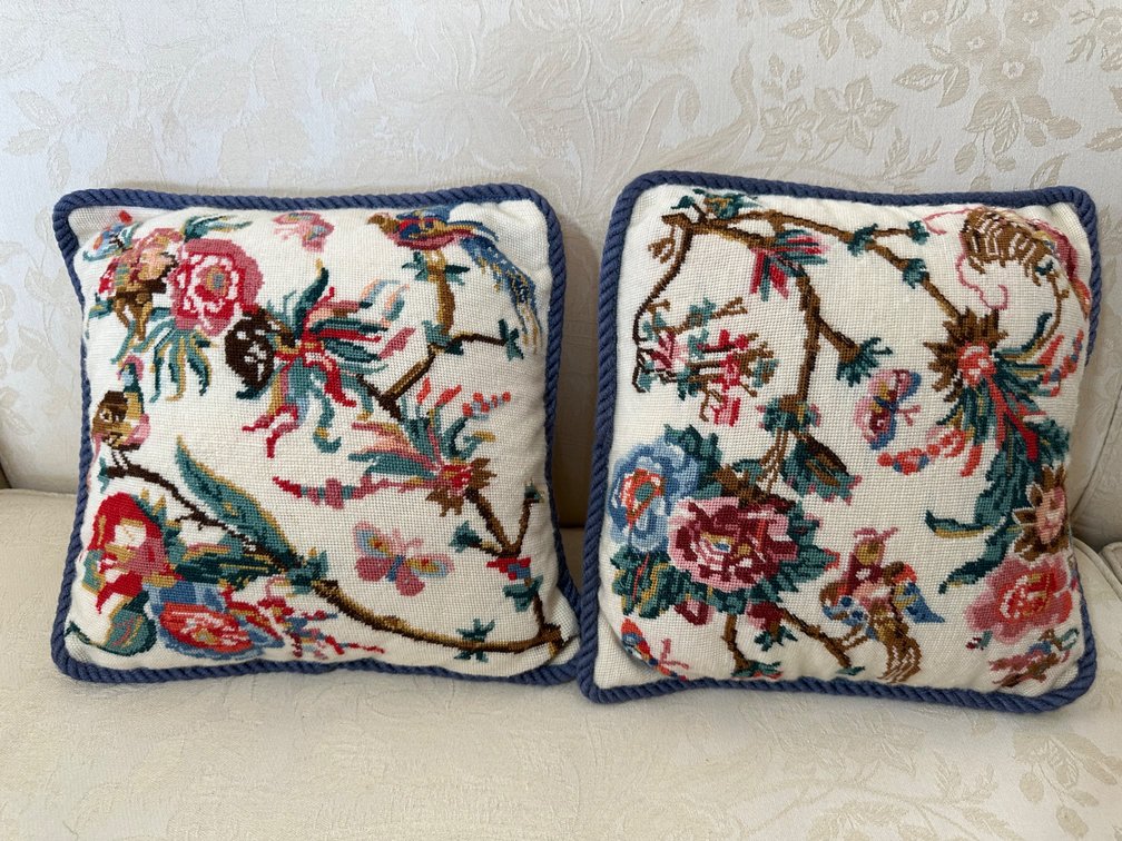 (X's 2) Embroidered Floral Pattern Accent Pillows 