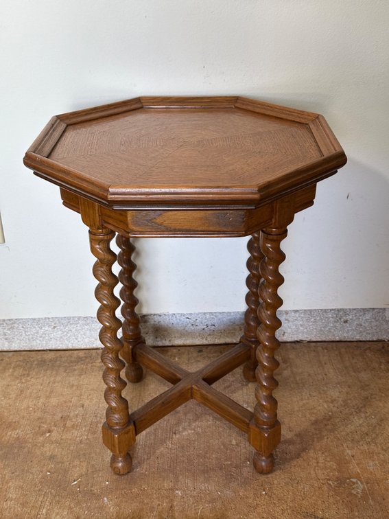 Henredon Furniture Octagon Side Table