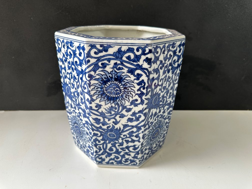 Antique Chinese Porcelain Octagon Brush Pot Circa 19th Century 