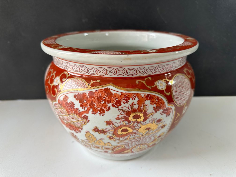Gold Imari Hand Painted Honey Pot Style Vase