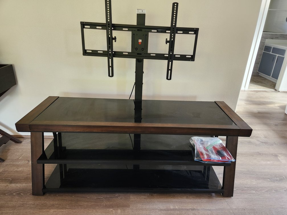 Image for 04/28 Kapahi Collaborated Personal Property Auction