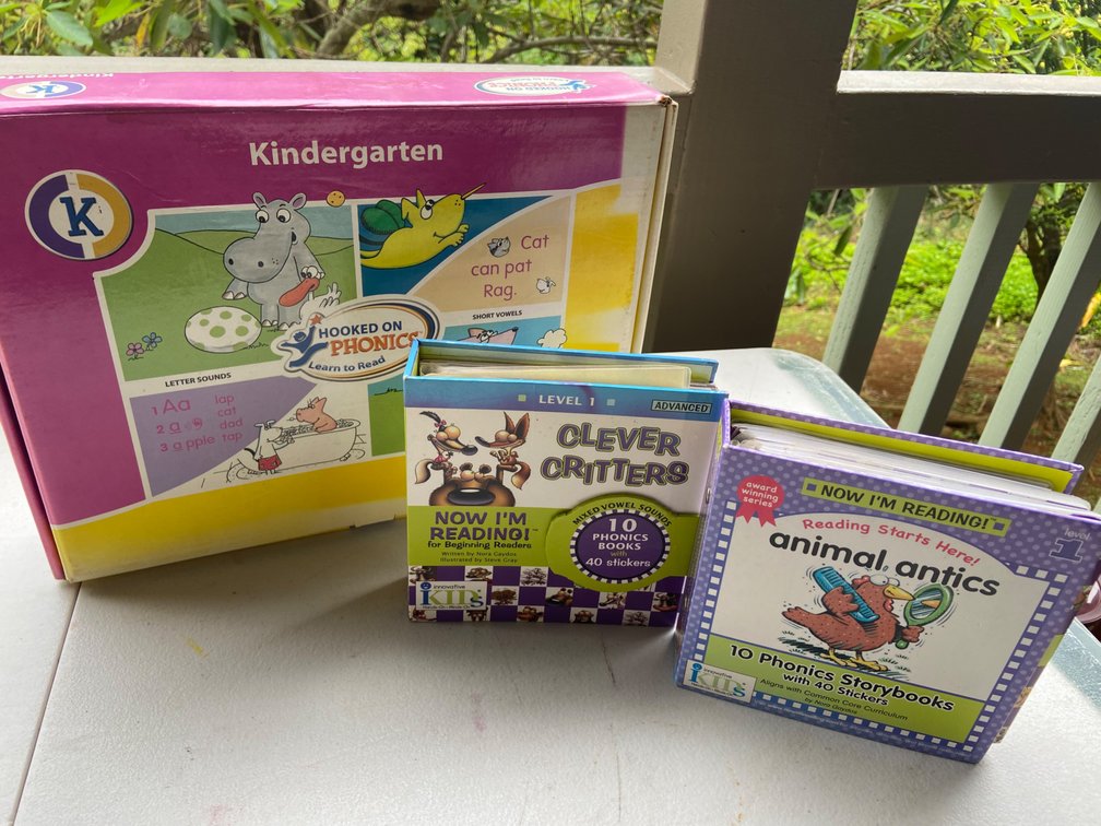 Lot of three sets complete of educational materials for early readers