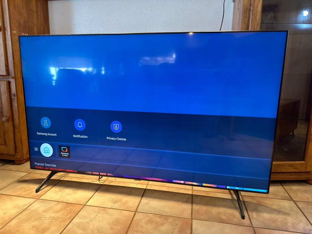Samsung 70" Model UN70TU700DB TV with Remote