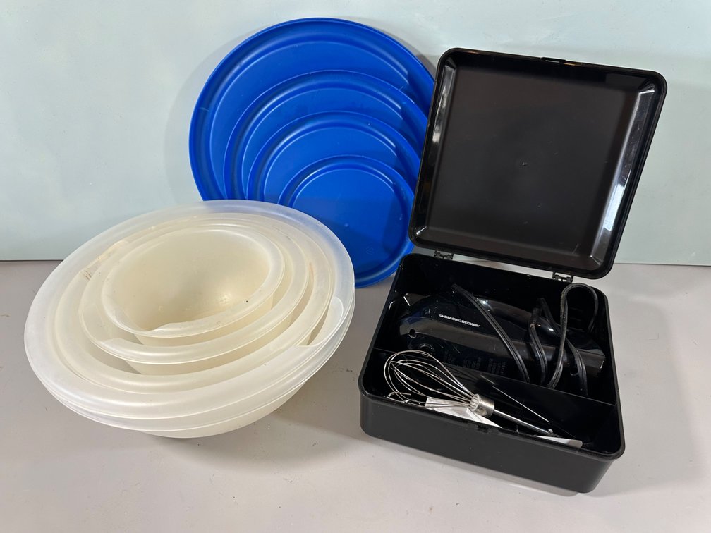 Nesting Plastic Storage Bowls and Black & Decker Hand Mixer