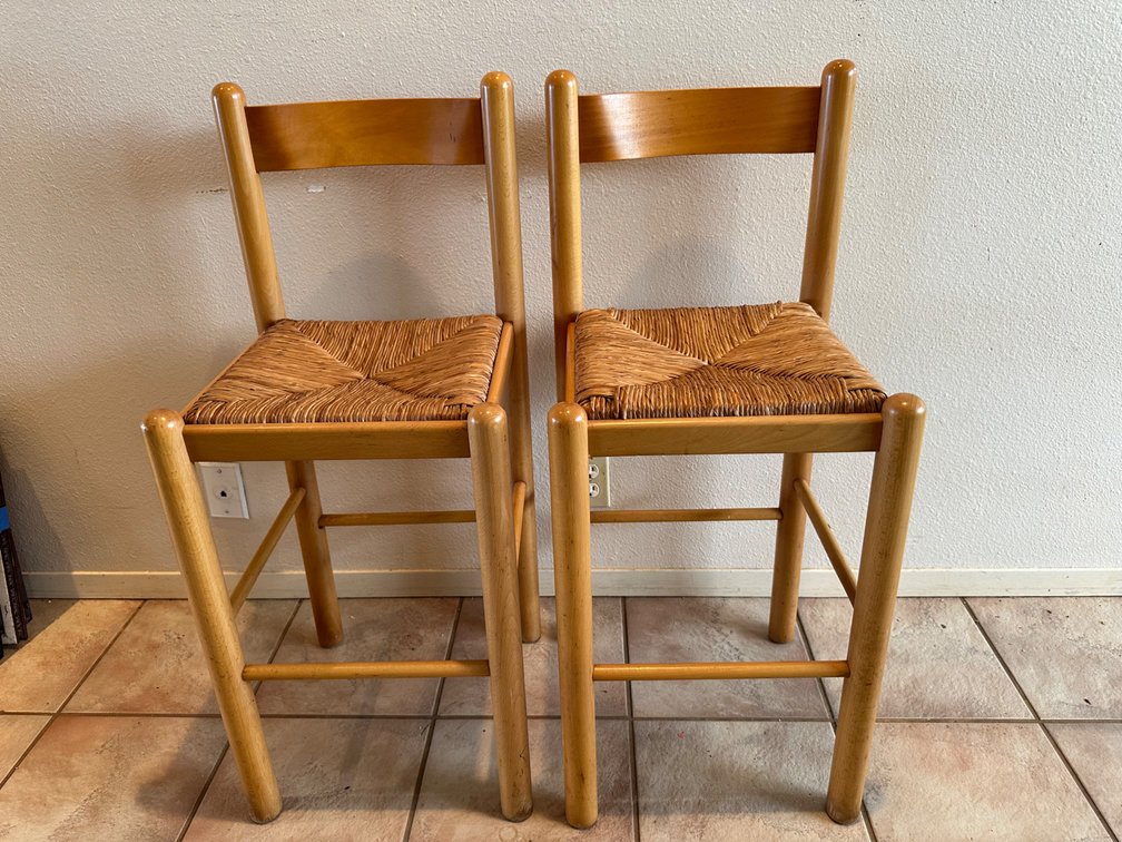 (X's 2) Island Style High Back Barstools 