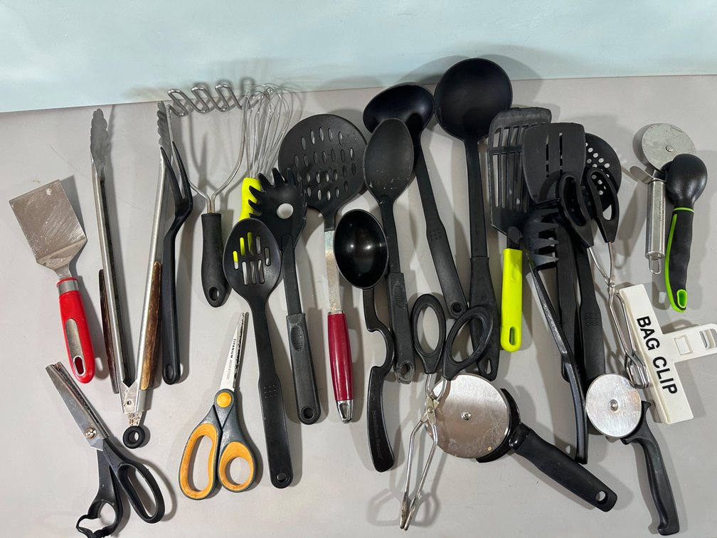 Mixed Lot of Various Cooking Utensils 