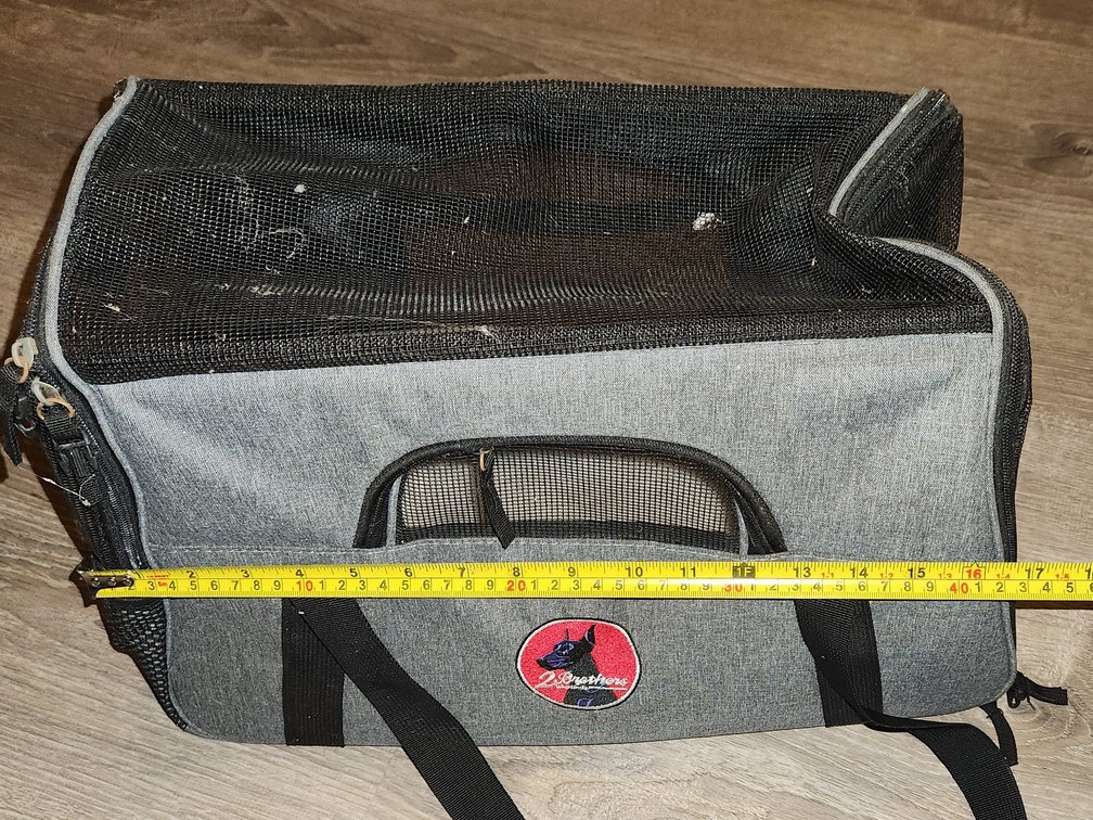 Pet carrier