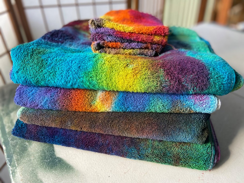 Set of tie-dyed bath towels, and washcloths