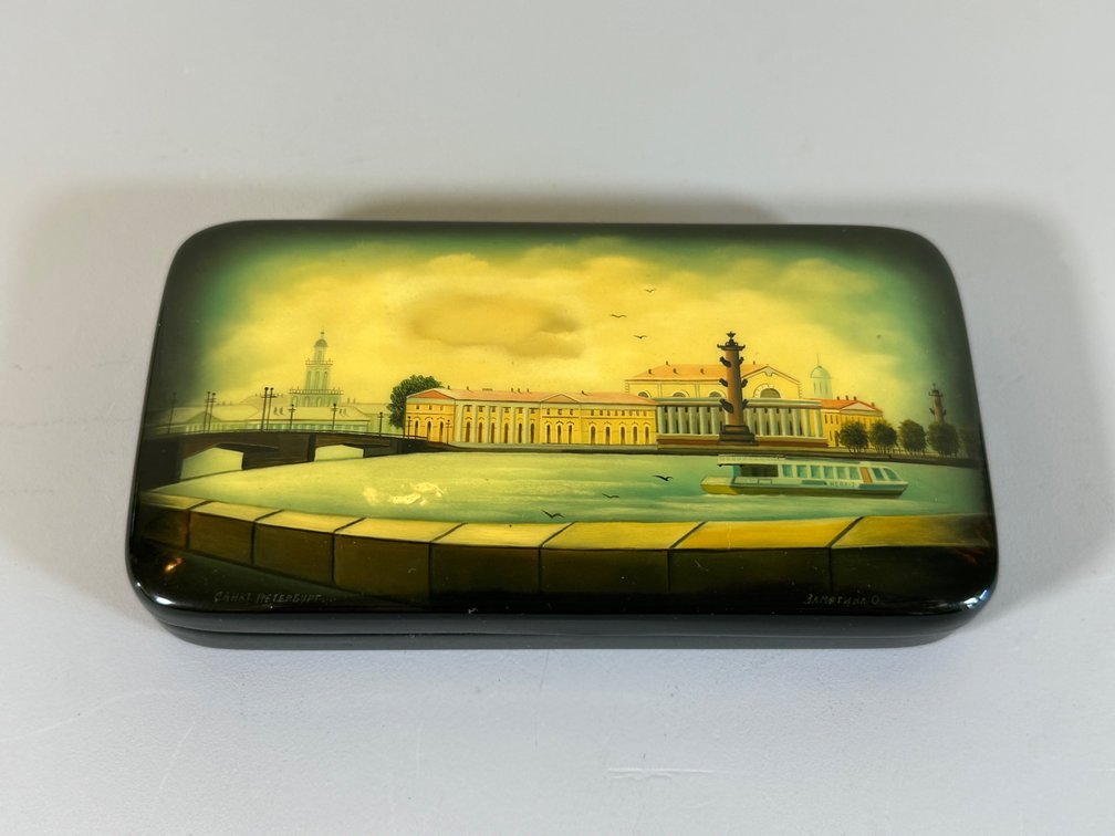 Vintage Russian Lacquer Miniature Box with Saint Petersburg Scene
