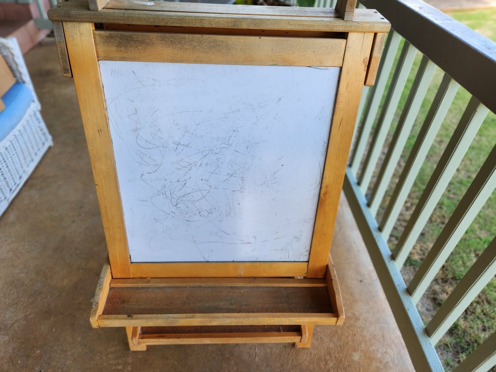 Kids 2 sided art easel 