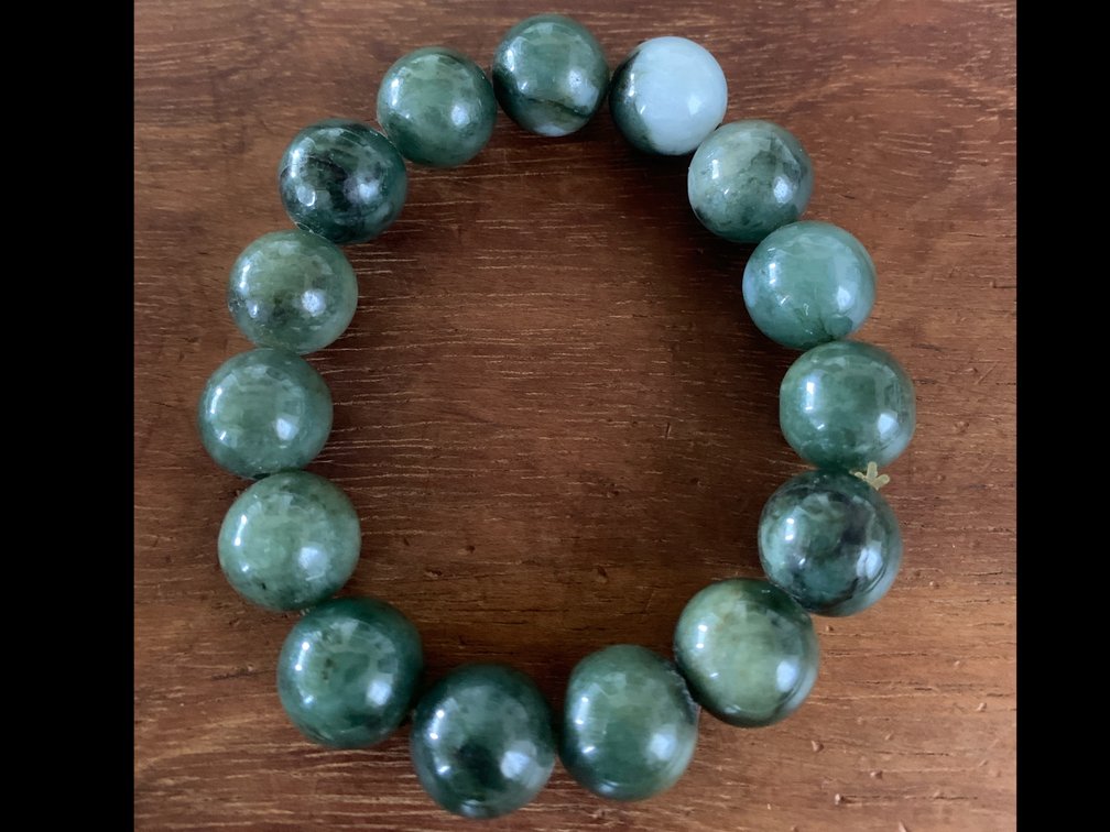 Green Jade Round Beaded Stretch Bracelet