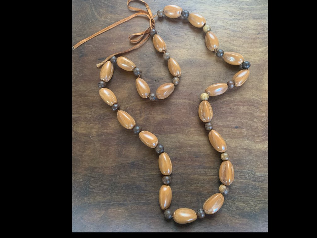 Vintage Lei Java Almond & Coconut 