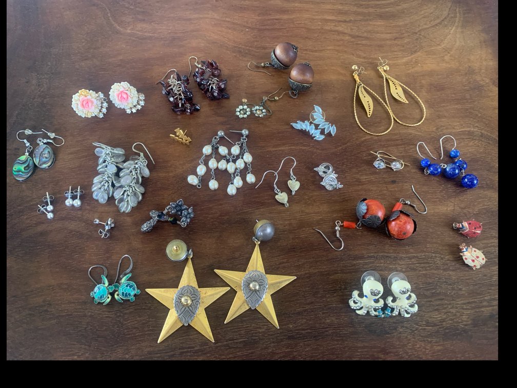 Lot of Earrings