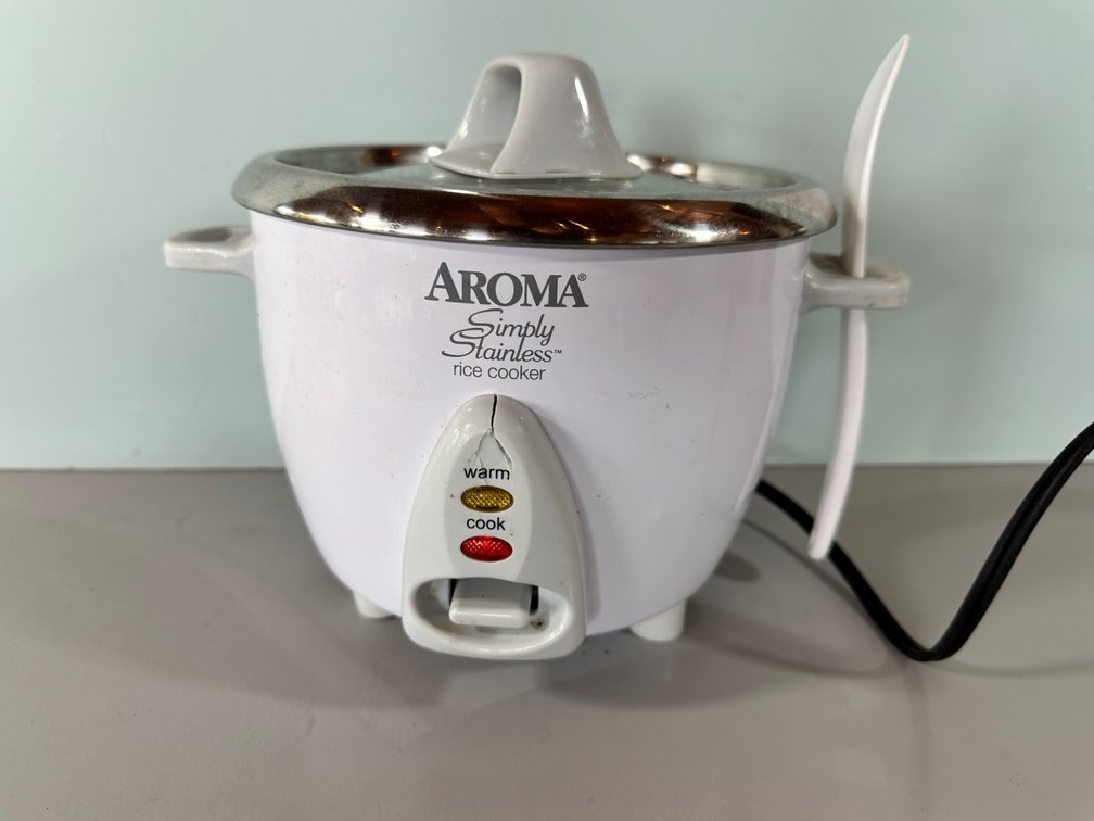 Aroma Simply Stainless Three Cup Rice Cooker
