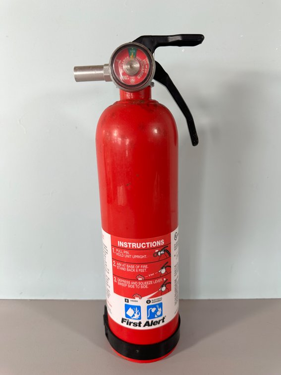 First Alert: Red Kitchen Fire Extinguisher