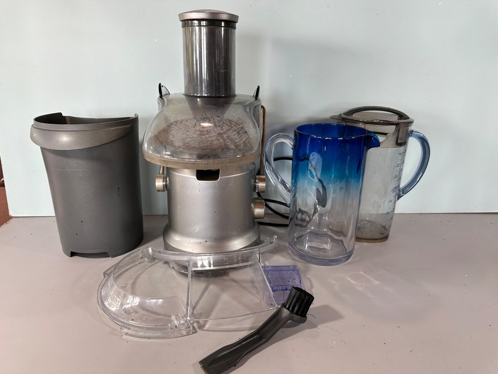 Breville Powerful Juicer with Accessories