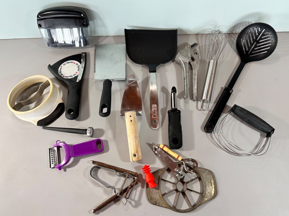 Assorted Kitchen Utensils