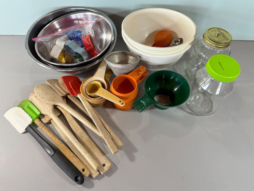 Mixing Bowls, Rubber Spatulas and Measuring Cups
