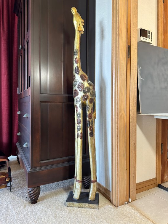 Exquisite Decorative Wooden Giraffe Statue with Mirror Accents 