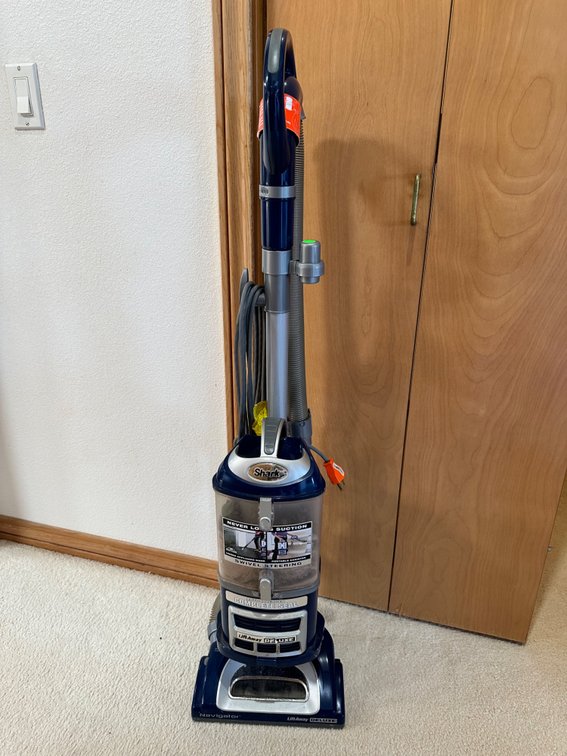 Shark Navigator Lift-Away Deluxe Upright Vacuum - Blue with Attachments
