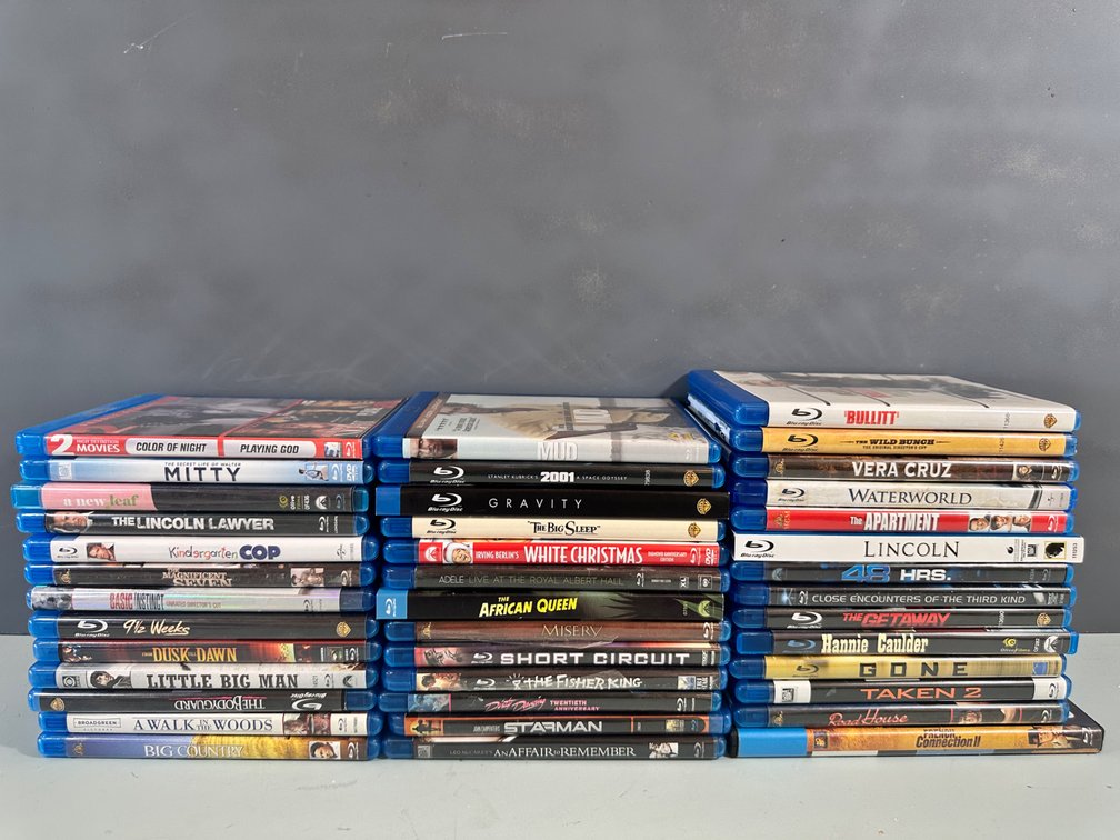 Massive DVD and Blu-ray Movie Collection – Classics to Modern Hits