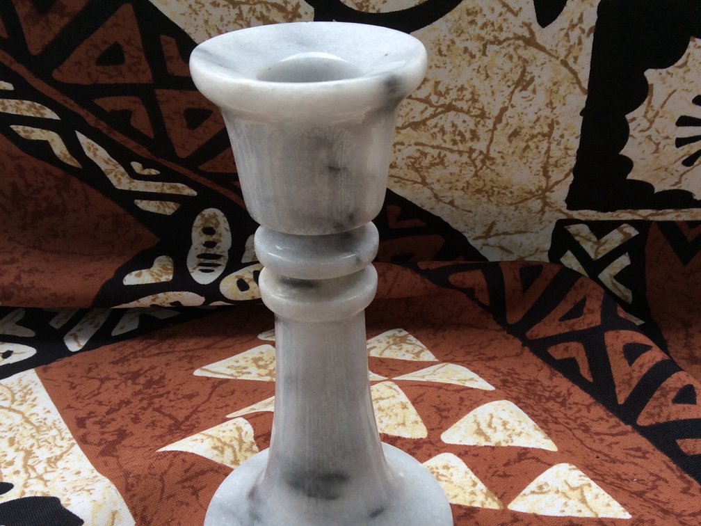 Candle holder