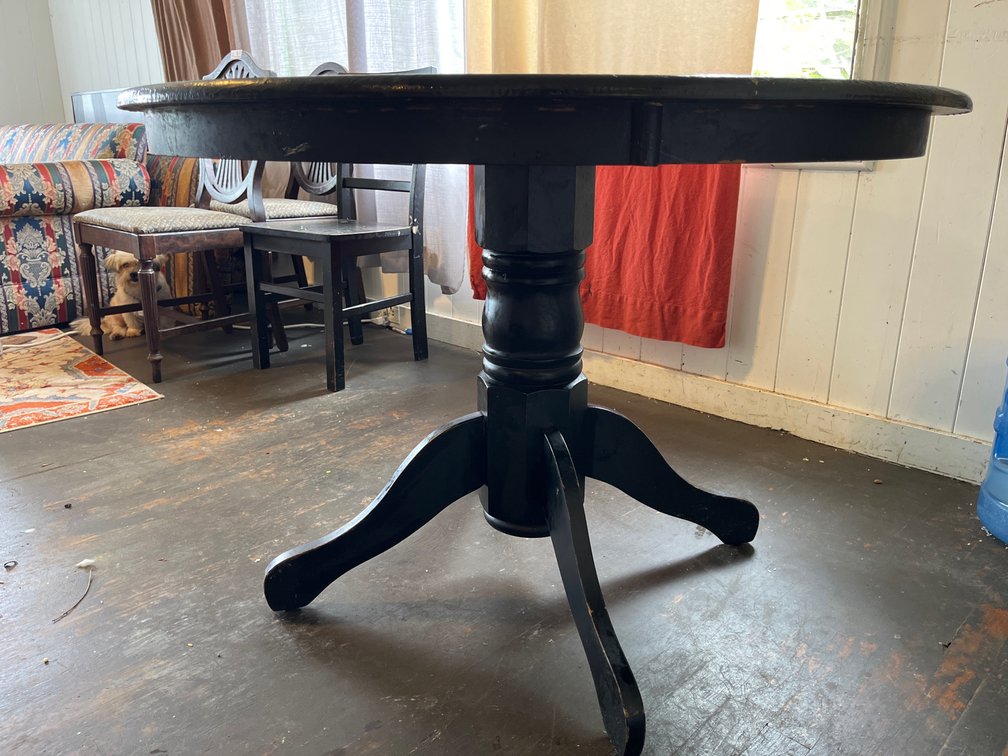 Black Round Dining Table